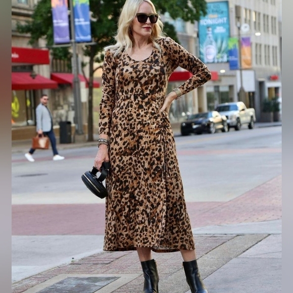 Cabi Selma maxi dress leopard print rouched waist dress sz medium - Picture 5 of 8